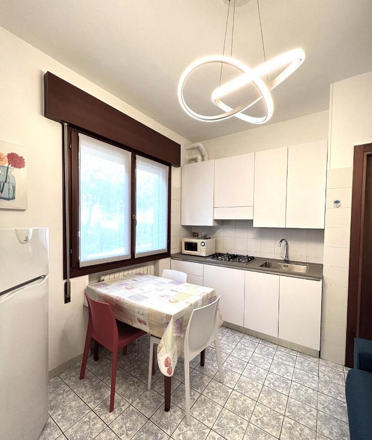 Zzznon Attivo Ex Dl5 E Dl6 Lejlighed Lido di Jesolo Eksteriør billede